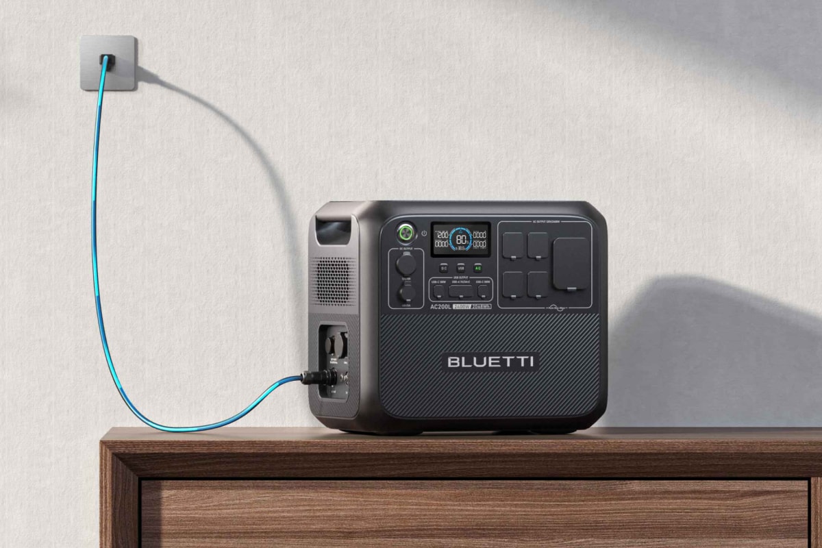 Bluetti AC200L charging setup showing fast charging capability